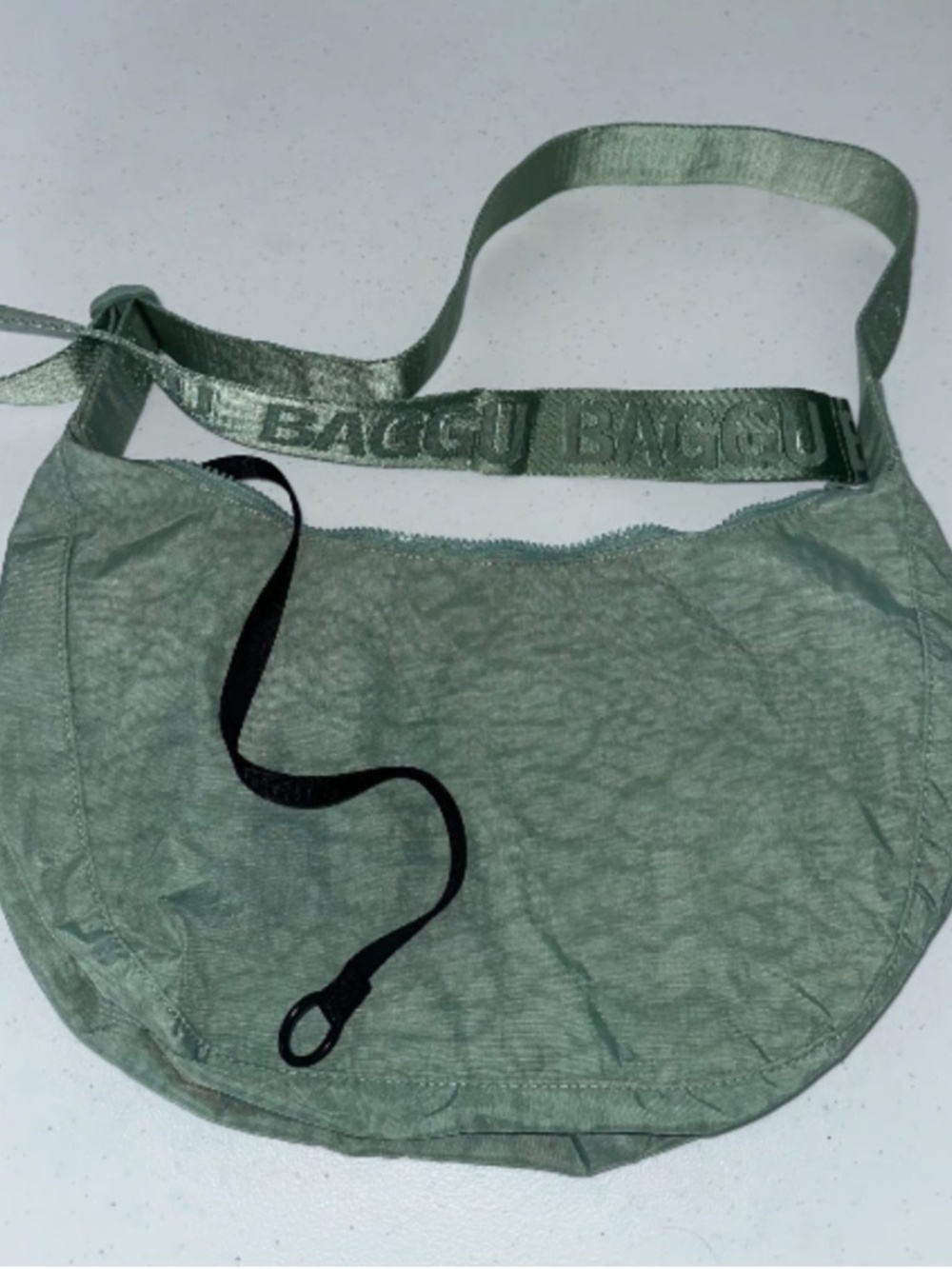 Baggu Medium Crescent Bag - Seafoam - UO Exclusive!! DISCONTINUED - Picture 9 of 9